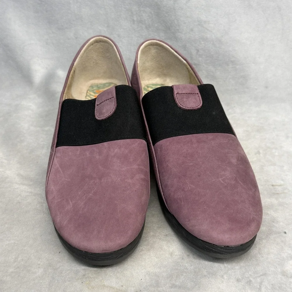 Softinos Shoes Womens Size 7.5 Purple Leather Slip On Comfort‎ Wedge Casual